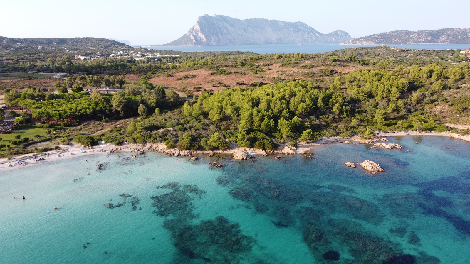 Panorama ripreso con un drone dalla spiaggia di Cala Brandinchi